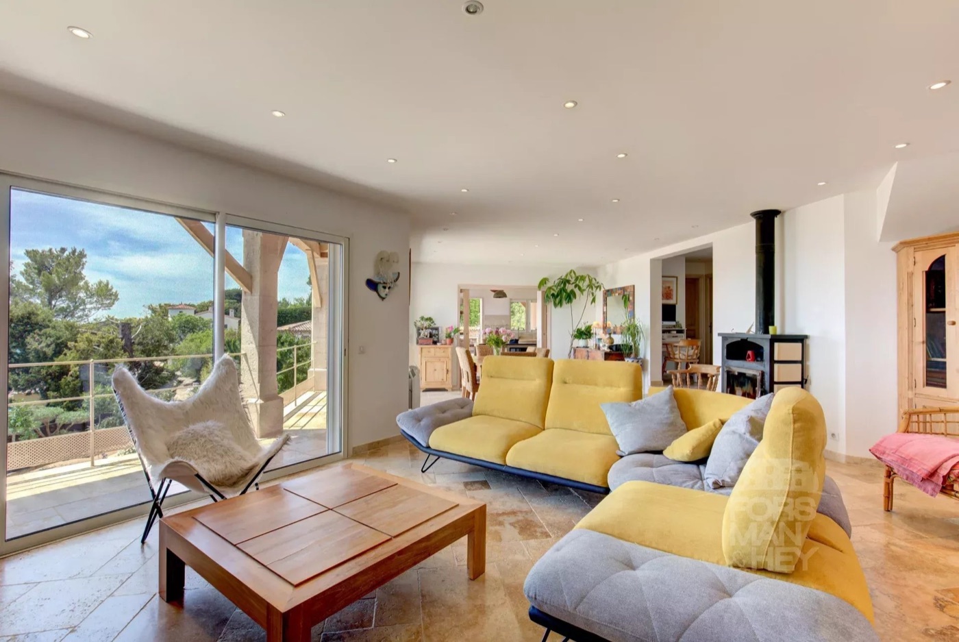 Cabris:Recently built high-quality villa