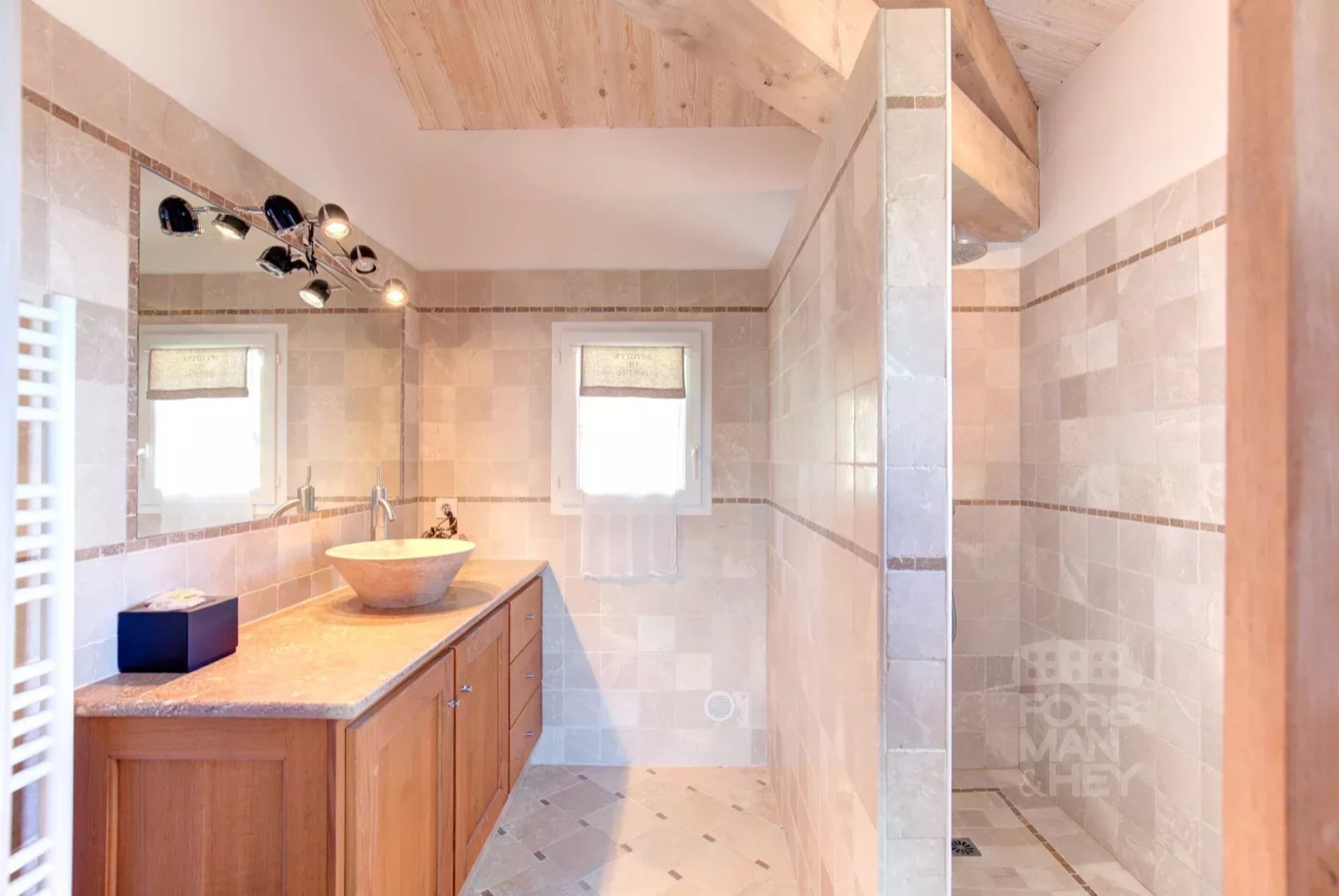 Cabris:Recently built high-quality villa
