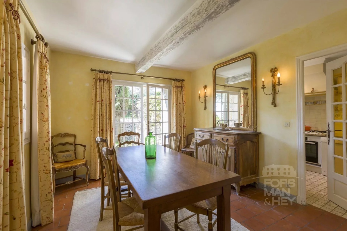 One property, 2 stone bastides