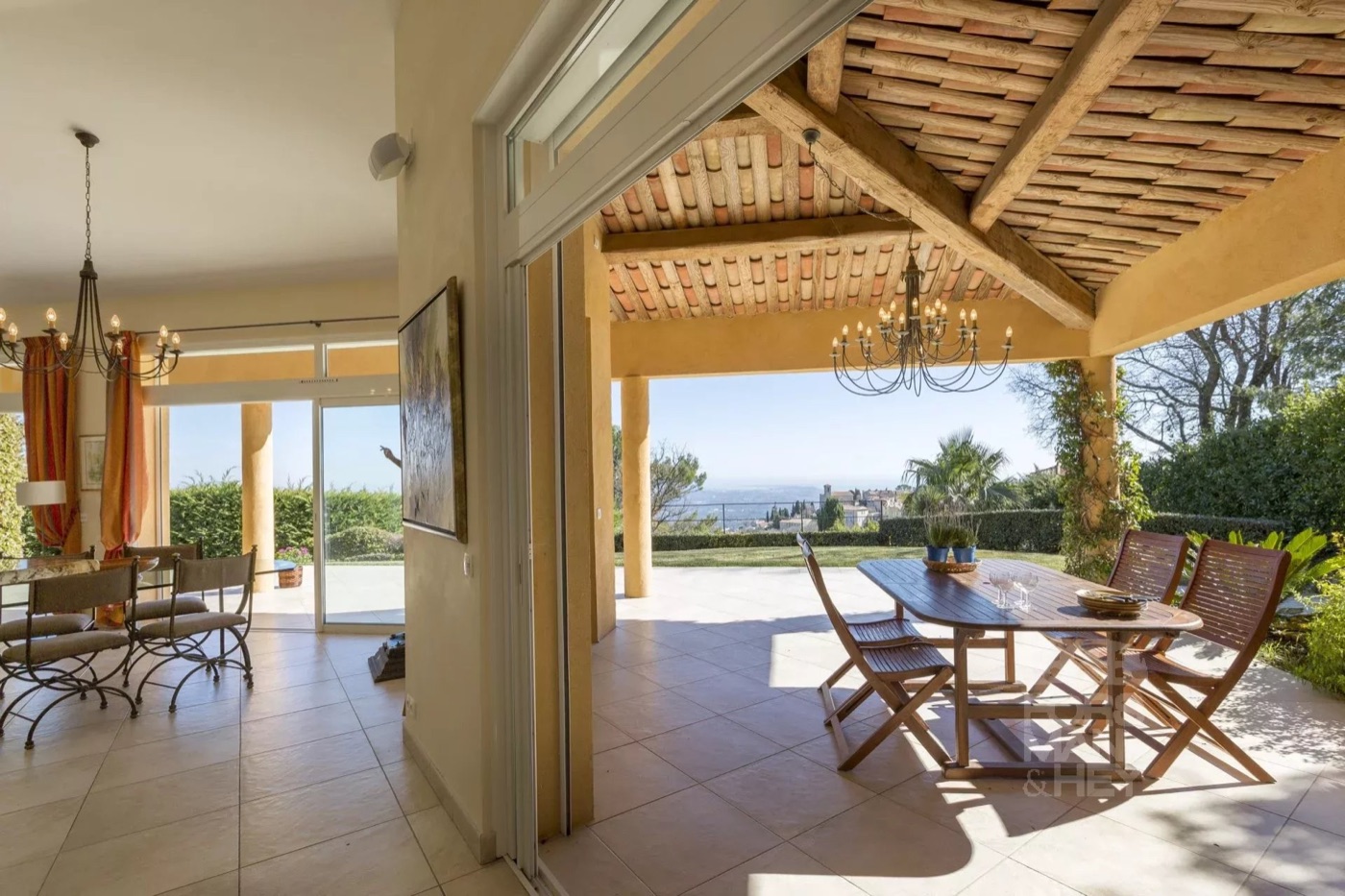 Sophisticated architecture and great views