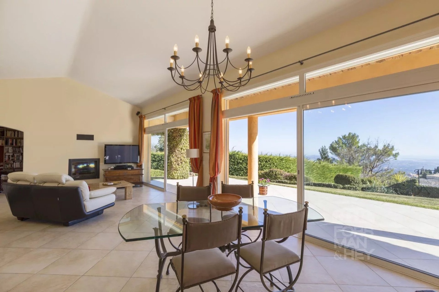 Sophisticated architecture and great views