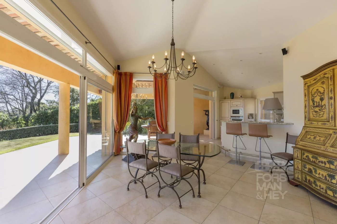 Sophisticated architecture and great views