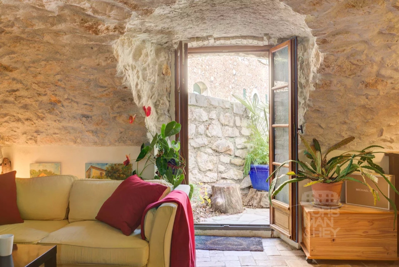 Unique, 300-year old bastide with olive grove