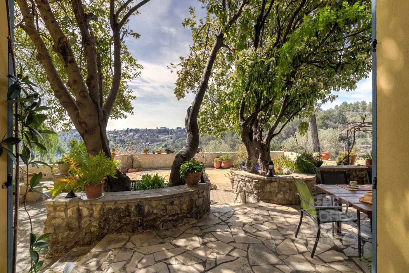 Unique, 300-year old bastide with olive grove