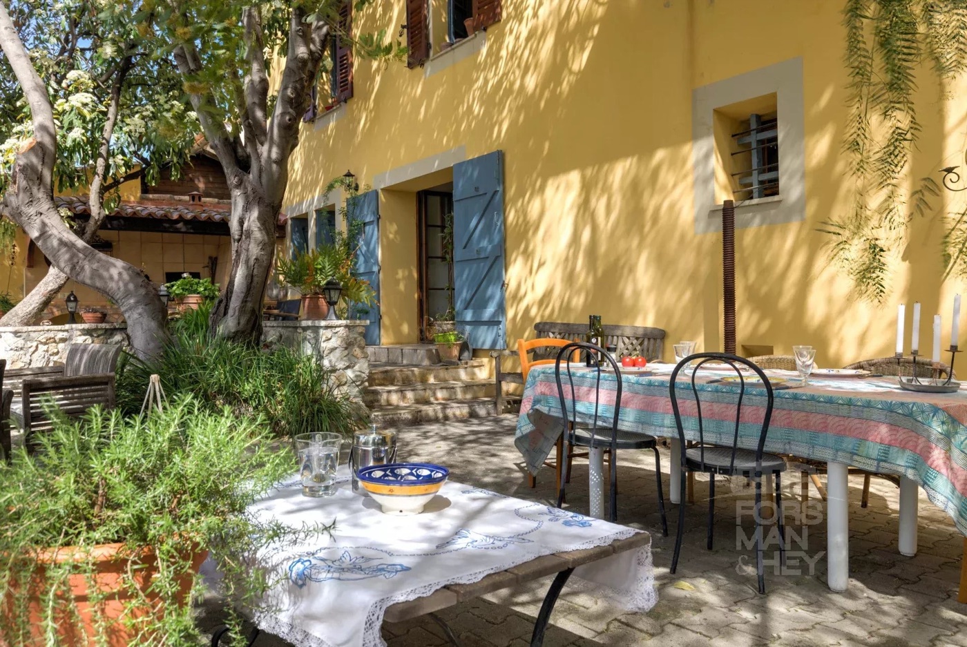 Unique, 300-year old bastide with olive grove