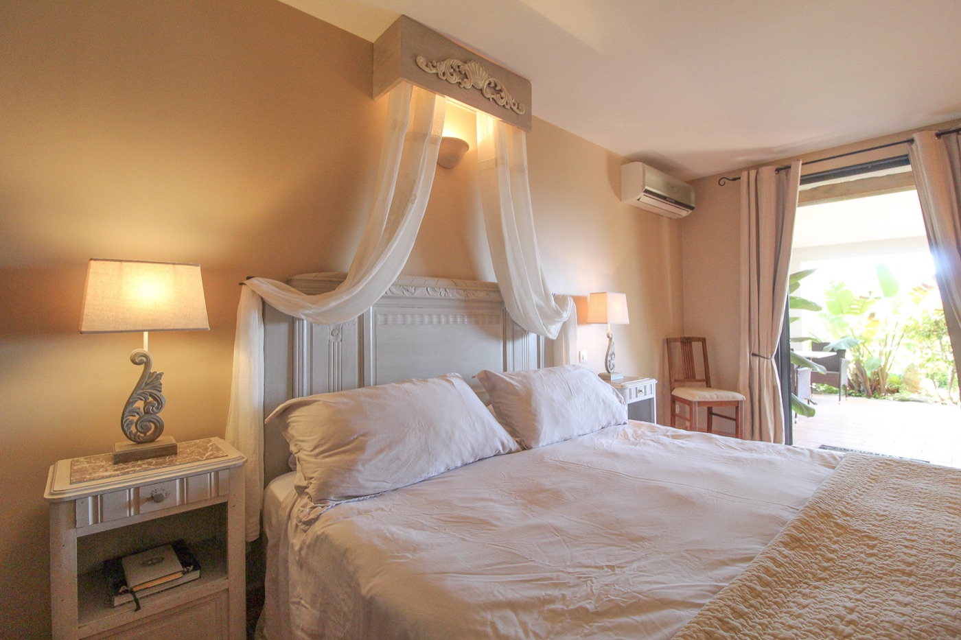 Peymeinade: Elegant Provençal bastide with panoramic views, heated swimming pool and accommodation potential