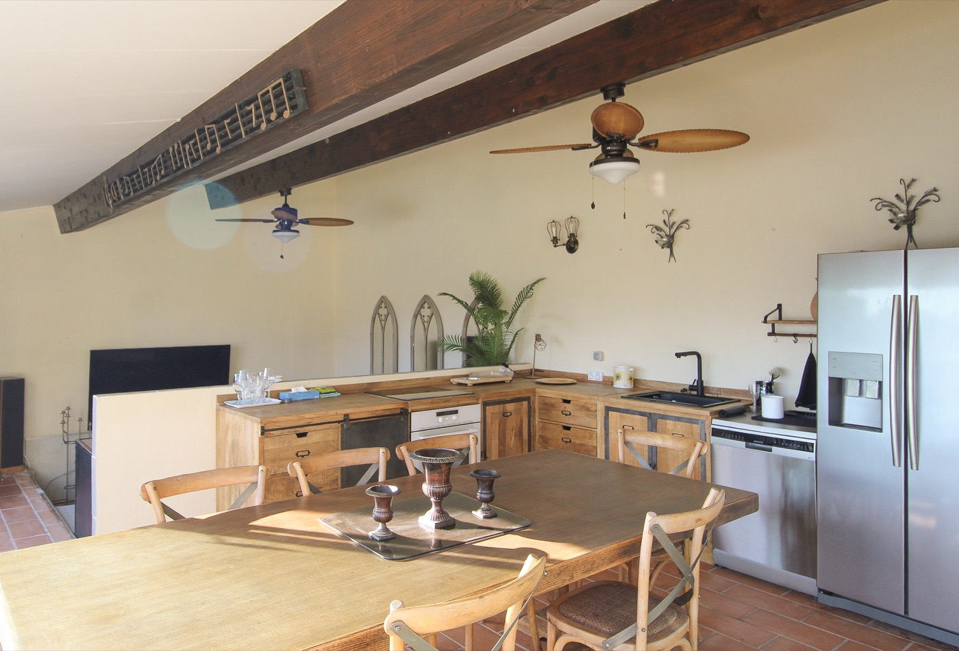 Peymeinade: Elegant Provençal bastide with panoramic views, heated swimming pool and accommodation potential
