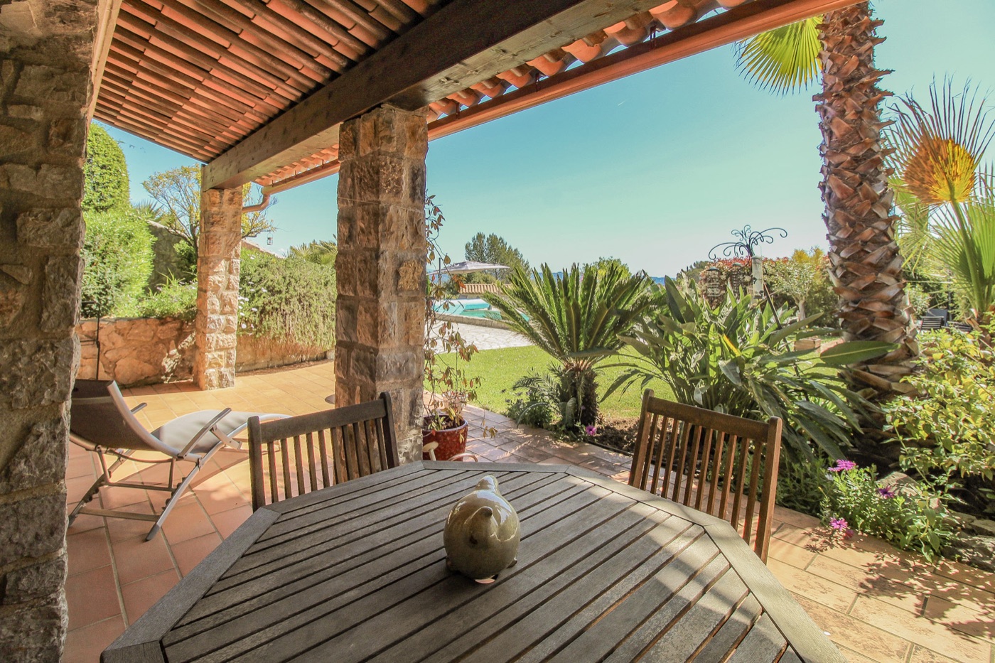 Peymeinade: Elegant Provençal bastide with panoramic views, heated swimming pool and accommodation potential